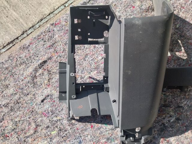 bontott VW MULTIVAN Alsó Kormányoszlop Burkolat