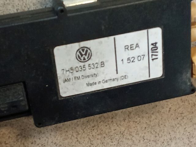 bontott VW MULTIVAN Antenna Erősítő