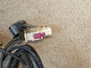 bontott VW MULTIVAN Antenna Erősítő