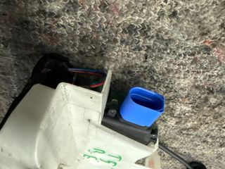 bontott VW MULTIVAN Bal első Ajtózár