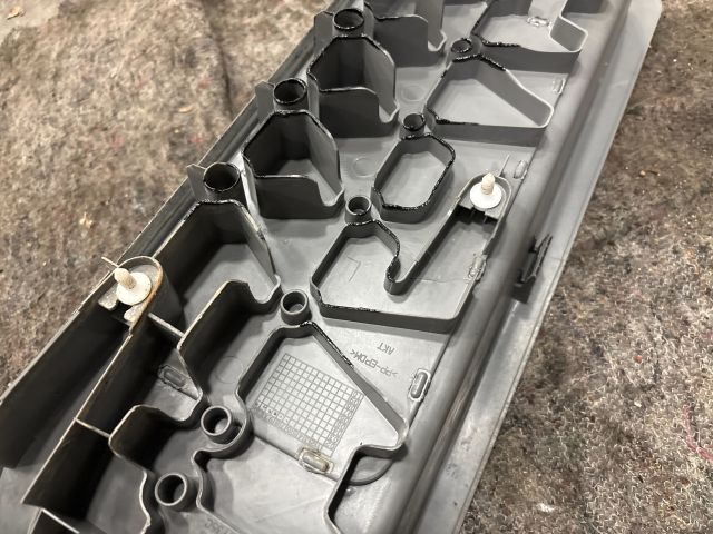 bontott VW MULTIVAN Bal első Belső Küszöb Burkolat