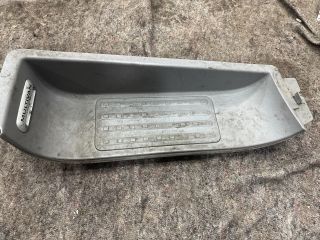 bontott VW MULTIVAN Bal első Belső Küszöb Burkolat