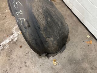 bontott VW MULTIVAN Bal első Első Dobbetét (Kerékjárati, Műanyag)