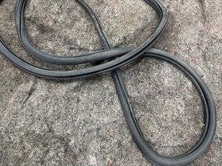 bontott VW MULTIVAN Bal első Gumikéder