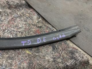 bontott VW MULTIVAN Bal első Gumikéder