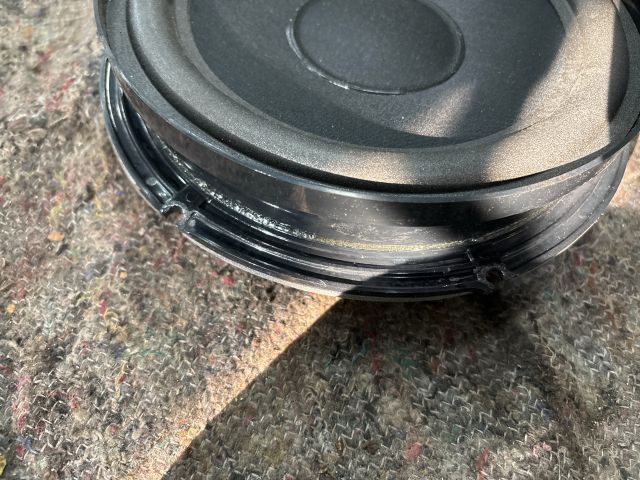 bontott VW MULTIVAN Bal első Hangszóró