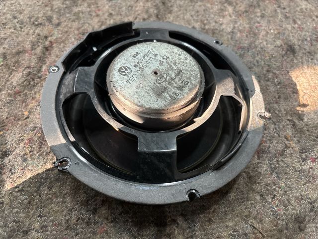 bontott VW MULTIVAN Bal első Hangszóró