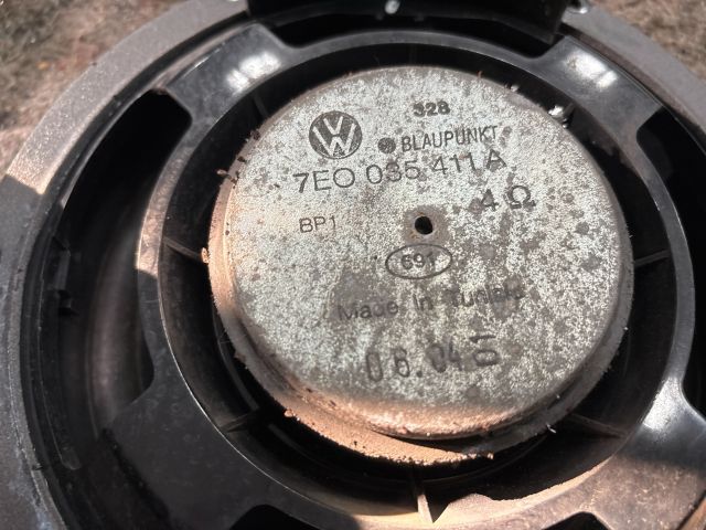 bontott VW MULTIVAN Bal első Hangszóró