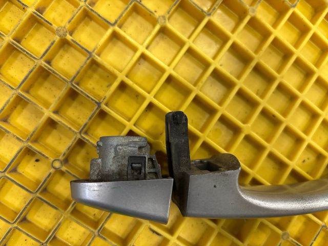 bontott VW MULTIVAN Bal első Külső Kilincs