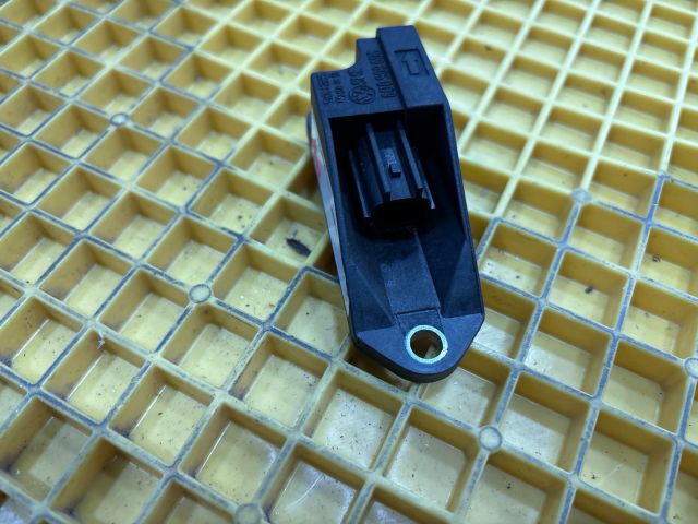 bontott VW MULTIVAN Bal első Oldal Ütközés Érzékelő