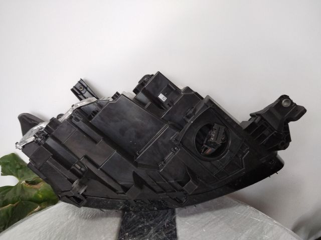 bontott VW MULTIVAN Bal Fényszóró