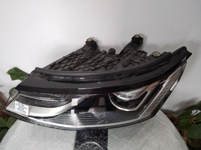 bontott VW MULTIVAN Bal Fényszóró