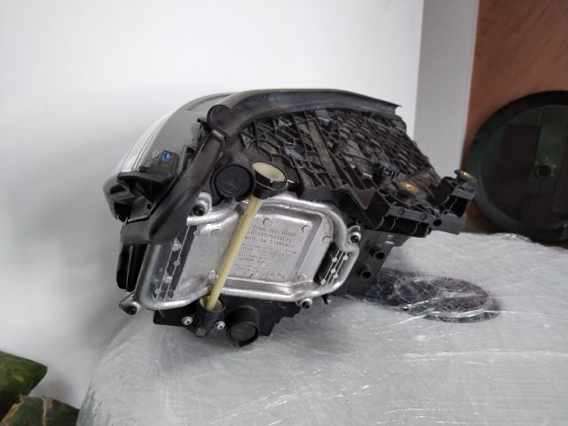 bontott VW MULTIVAN Bal Fényszóró