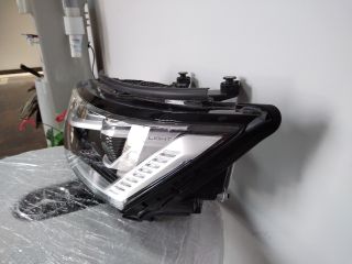 bontott VW MULTIVAN Bal Fényszóró