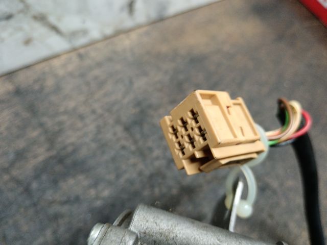 bontott VW MULTIVAN Bal hátsó Tolóajtó Mozgató Motor