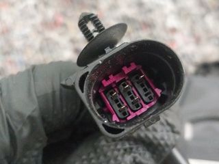 bontott VW MULTIVAN Bal Tolóajtó Zárszerkezet