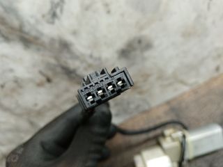 bontott VW MULTIVAN Bal Tolóajtó Zárszerkezet