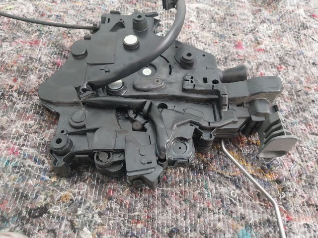 bontott VW MULTIVAN Bal Tolóajtó Zárszerkezet