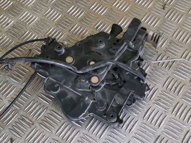 bontott VW MULTIVAN Bal Tolóajtó Zárszerkezet