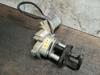 bontott VW MULTIVAN Bal Tolóajtó Zárszerkezet