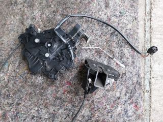 bontott VW MULTIVAN Bal Tolóajtó Zárszerkezet