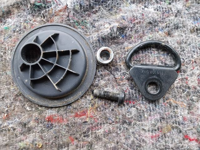 bontott VW MULTIVAN Csomagrögzítő