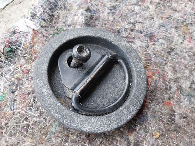 bontott VW MULTIVAN Csomagrögzítő