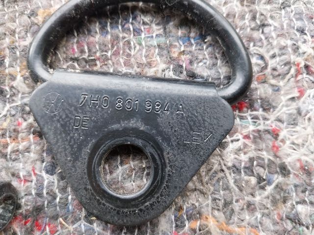 bontott VW MULTIVAN Csomagrögzítő