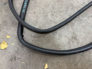 bontott VW MULTIVAN Csomagtérajtó Gumikéder