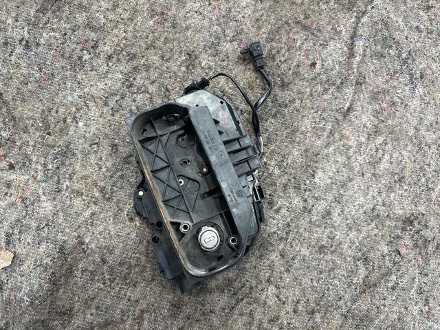 bontott VW MULTIVAN Csomagtérajtó Zárszerkezet