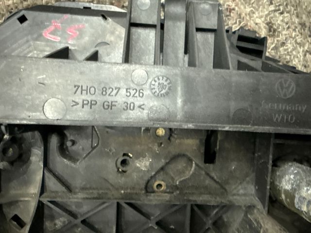 bontott VW MULTIVAN Csomagtérajtó Zárszerkezet