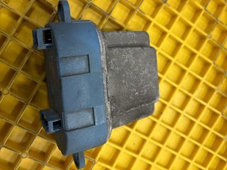 bontott VW MULTIVAN Előtét Ellenállás Fűtőmotor