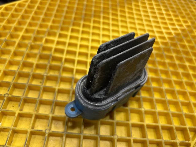 bontott VW MULTIVAN Előtét Ellenállás Fűtőmotor