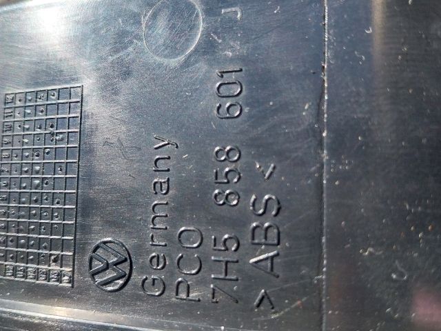 bontott VW MULTIVAN Első Hamutartó