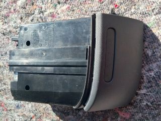 bontott VW MULTIVAN Első Hamutartó