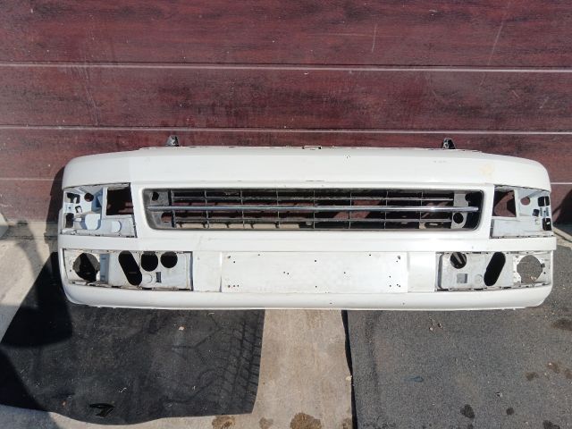 bontott VW MULTIVAN Első Lökhárító (Üresen)