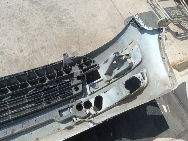 bontott VW MULTIVAN Első Lökhárító (Üresen)