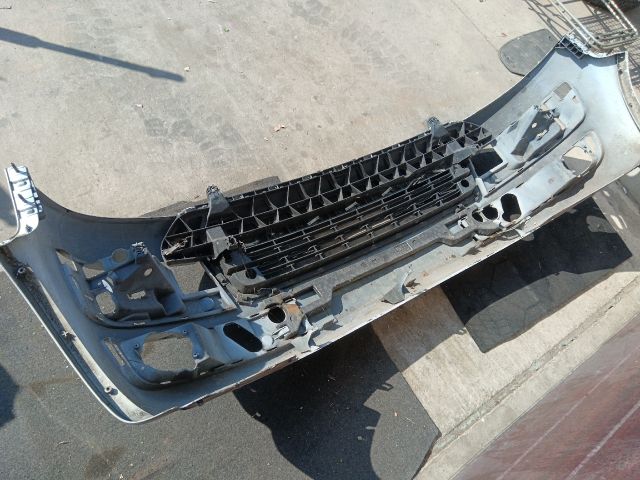 bontott VW MULTIVAN Első Lökhárító (Üresen)