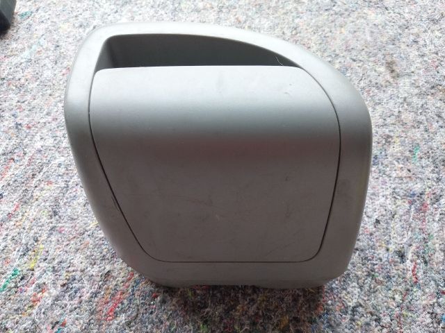 bontott VW MULTIVAN Első Tároló Rekesz