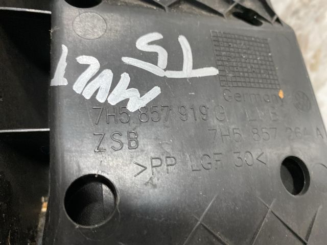 bontott VW MULTIVAN Első Tároló Rekesz