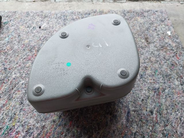 bontott VW MULTIVAN Első Tároló Rekesz