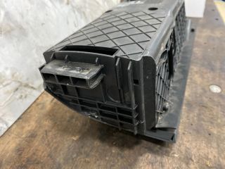 bontott VW MULTIVAN Első Tároló Rekesz