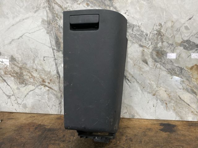 bontott VW MULTIVAN Első Tároló Rekesz