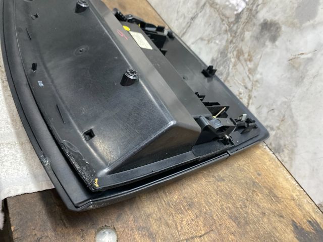 bontott VW MULTIVAN Első Tároló Rekesz