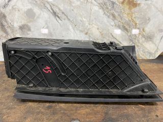 bontott VW MULTIVAN Első Tároló Rekesz