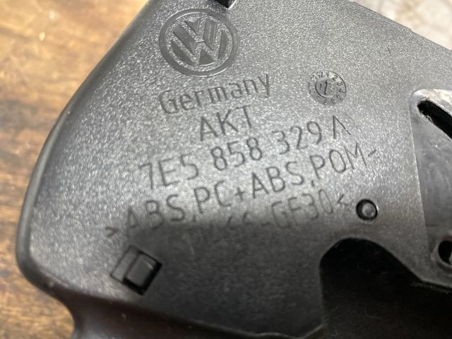 bontott VW MULTIVAN Első Tároló Rekesz