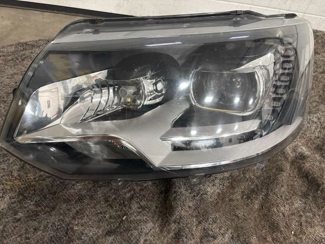 bontott VW MULTIVAN Fényszóró Pár