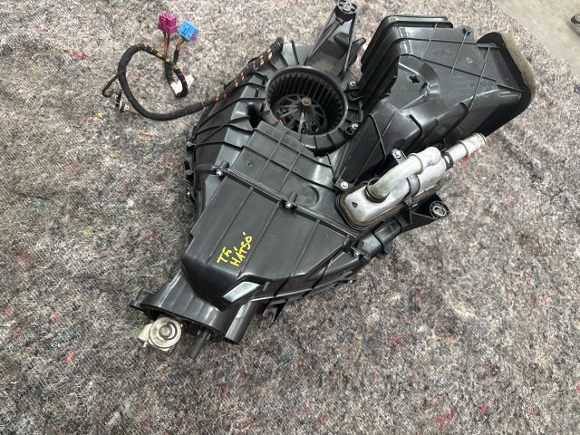 bontott VW MULTIVAN Fűtés Box