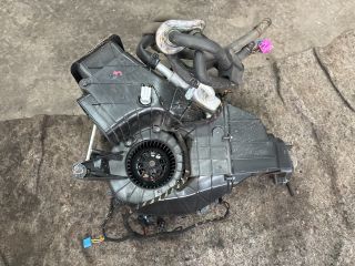 bontott VW MULTIVAN Fűtés Box