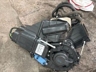 bontott VW MULTIVAN Fűtés Box